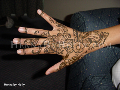 Natural henna artistry by Holly Monster nee Pagnacco