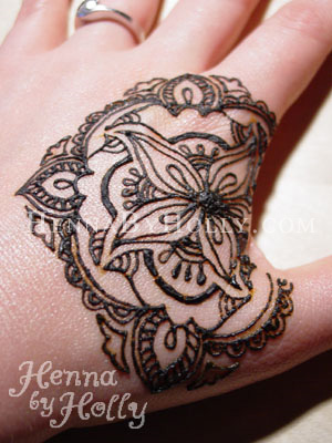 Natural henna artistry by Holly Monster nee Pagnacco